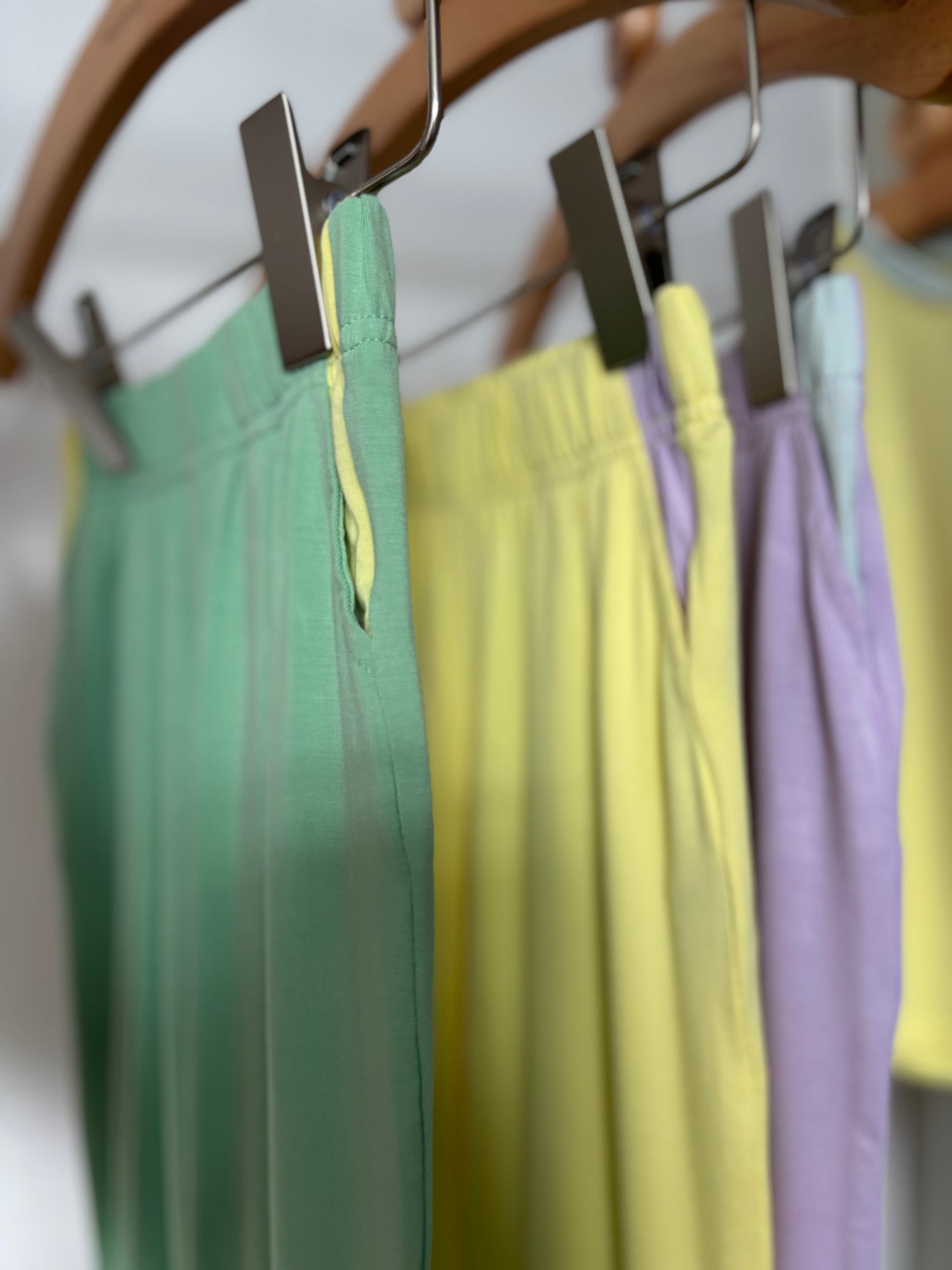 Long Pant with Side and Back Pocket